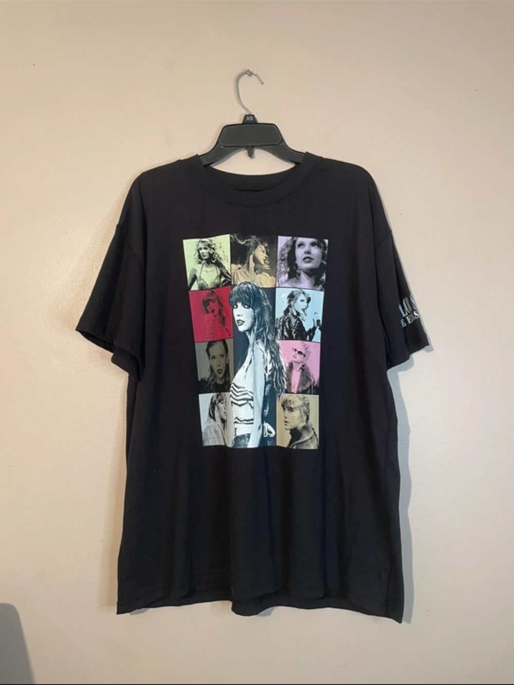 Taylor Swift eras tour t-shirt size L graphic tee